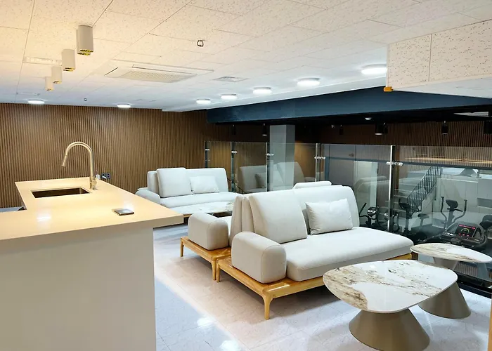 강남의 새건물에 방2개의 유닛-퀸침대2개-선릉역도보5분거리-2호선도보5분거리-강남-홍대-이태원-명동 Apartment